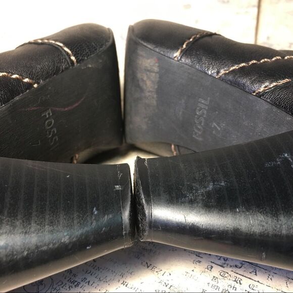 Fossil black leather harness ankle boot - Picture 12 of 15